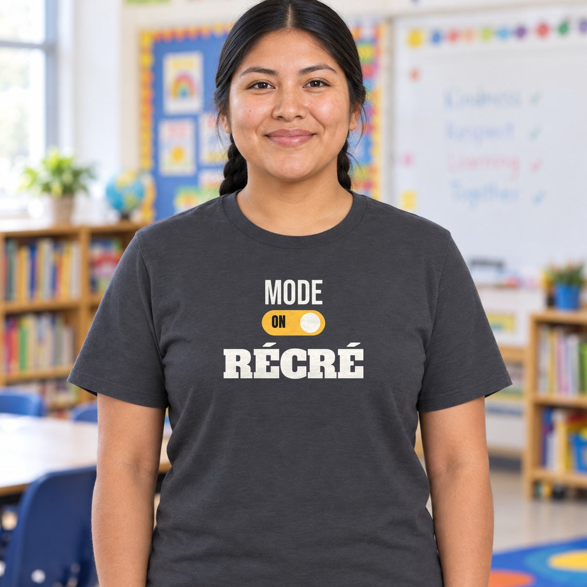 Woman wearing the charcoal Mode récré graphic tee